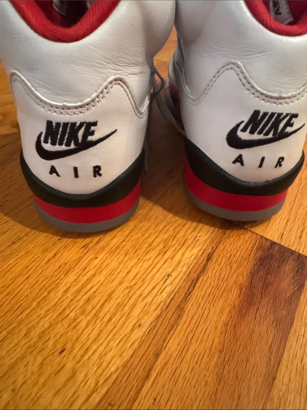Air Jordan 5 Retro GS ‘Fire Red’ 2025